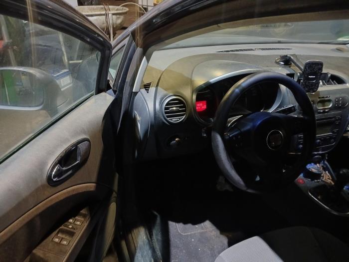 Seat Leon 2.0 FSI 16V Sloopvoertuig (2007, Grijs)