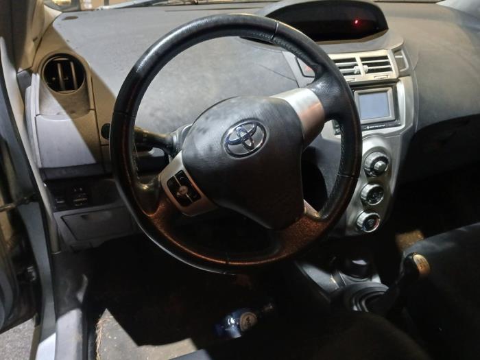 Toyota Yaris II 1.4 D-4D Sloopvoertuig (2008)