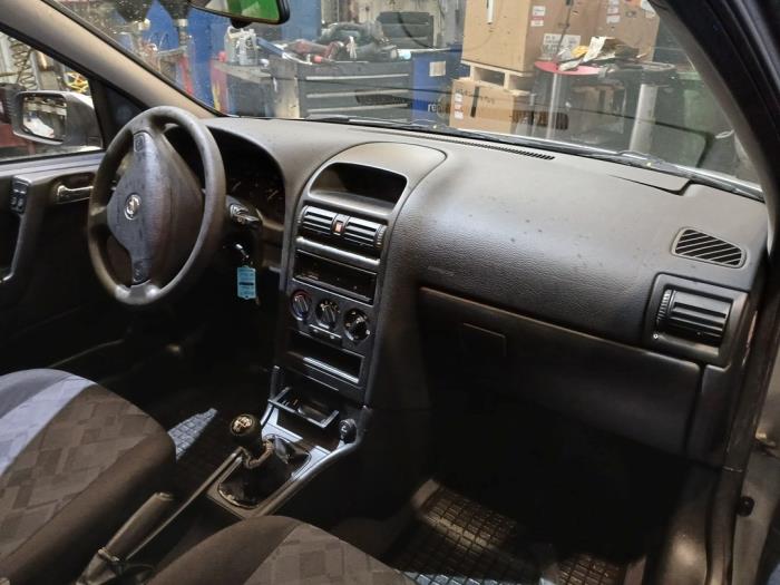 Opel Astra G 1.6 Sloopvoertuig (2000, Grijs)