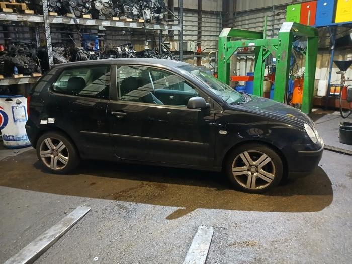 Volkswagen Polo IV 1.4 16V Sloopvoertuig (2004, Zwart)