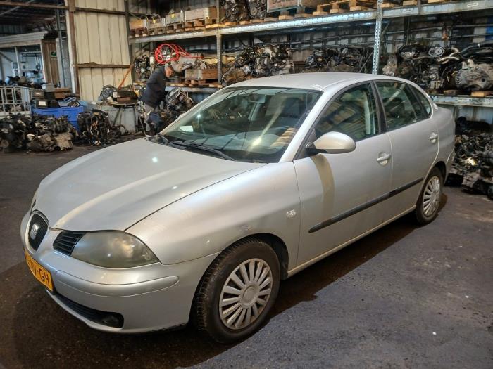 Seat Cordoba 1.4 16V Sloopvoertuig (2004, Grijs)