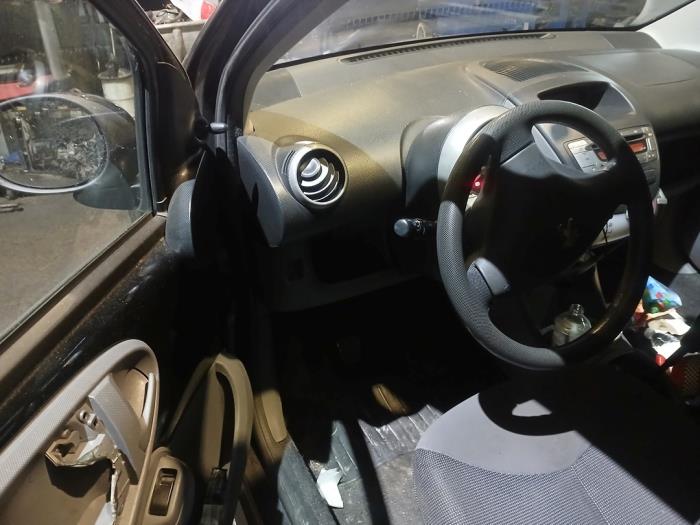 Peugeot 107 1.0 12V Sloopvoertuig (2006, Zwart)