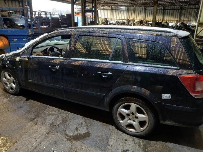 Opel Astra H SW 1.6 16V Twinport Sloopvoertuig (2008, Zwart)