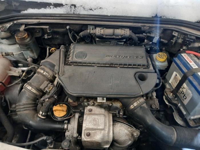 Fiat Doblo Cargo 1.3 D Multijet Sloopvoertuig (2015, Graniet)