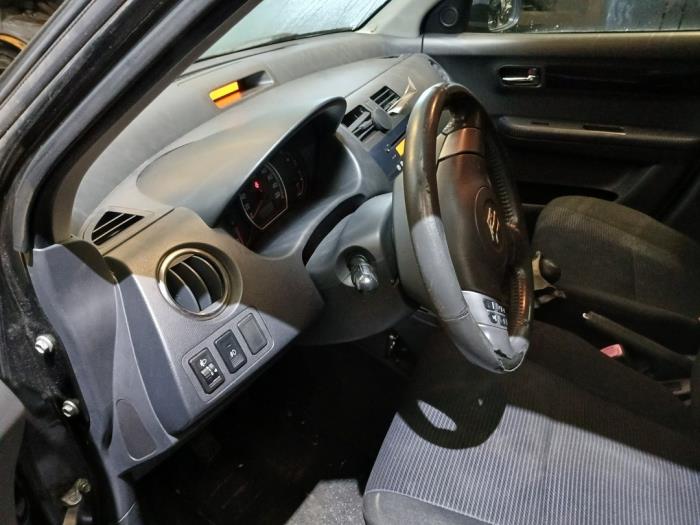 Suzuki Swift 1.3 VVT 16V Sloopvoertuig (2008, Zwart)