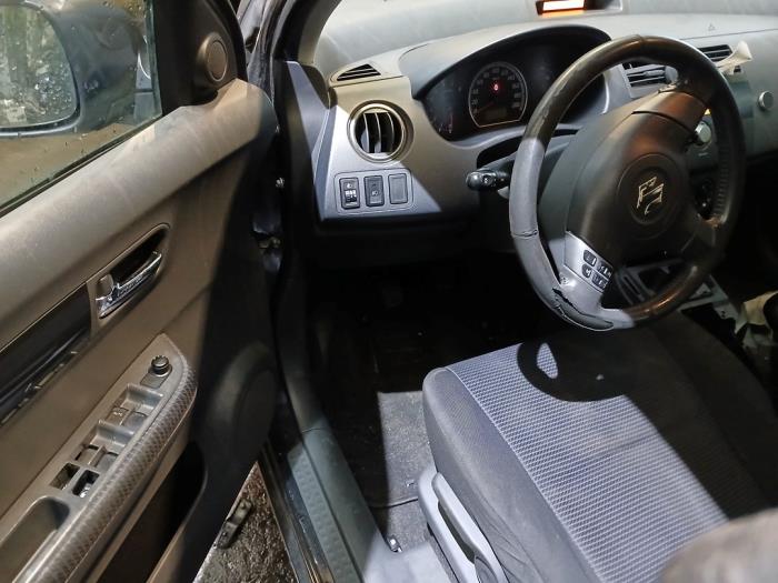 Suzuki Swift 1.3 VVT 16V Sloopvoertuig (2008, Zwart)