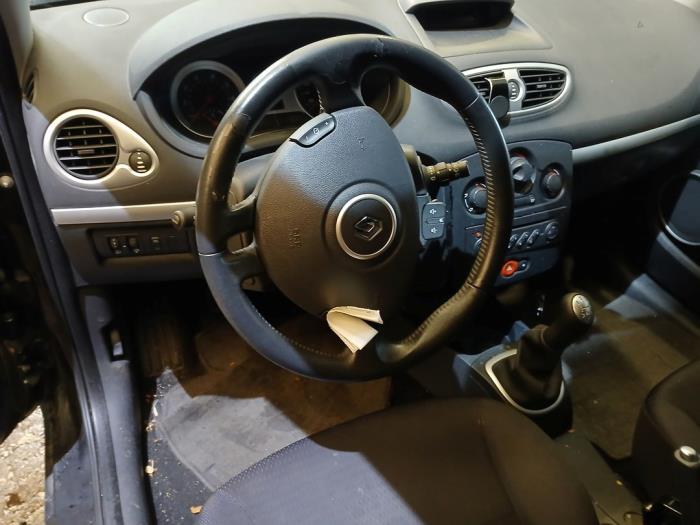 Renault Clio III 1.4 16V Sloopvoertuig (2006, Zwart)