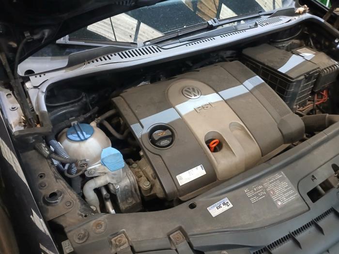 Volkswagen Touran 1.6 FSI 16V Sloopvoertuig (2006, Zwart)