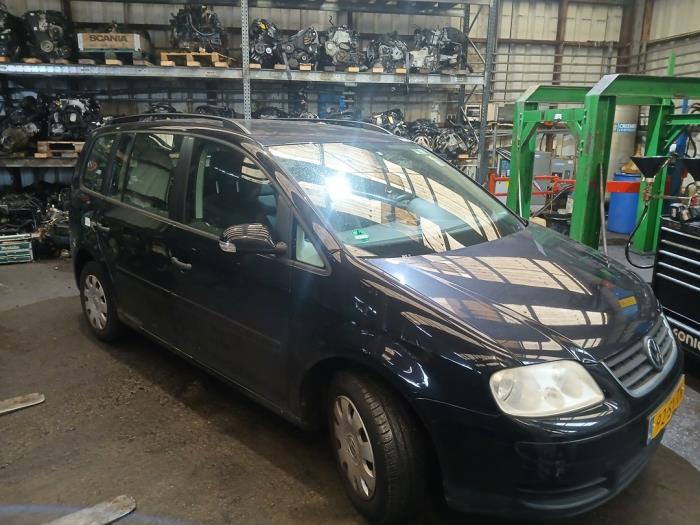 Volkswagen Touran 1.6 FSI 16V Sloopvoertuig (2006, Zwart)