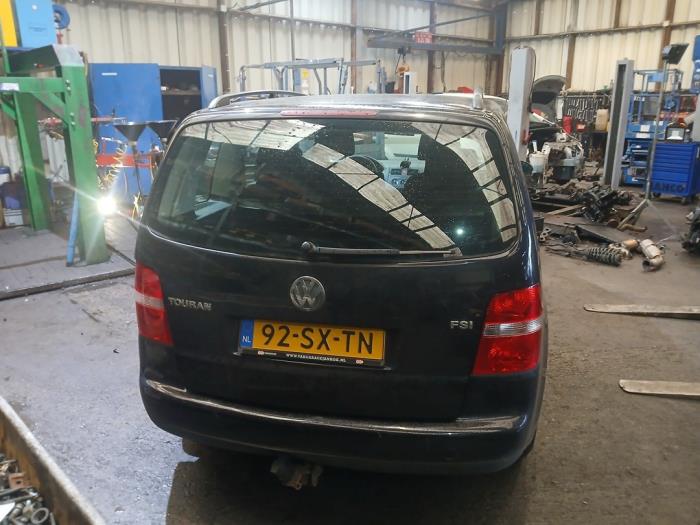 Volkswagen Touran 1.6 FSI 16V Sloopvoertuig (2006, Zwart)