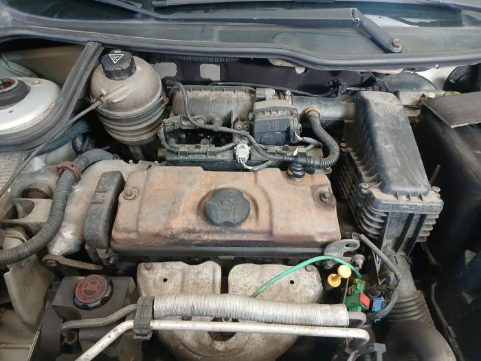 Peugeot 206+ 1.4 XS Sloopvoertuig (2010, Grijs)