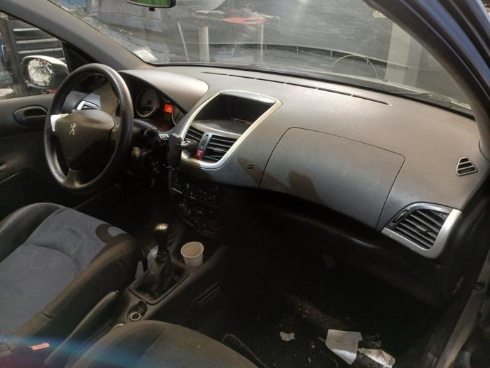 Peugeot 206+ 1.4 XS Sloopvoertuig (2010, Grijs)