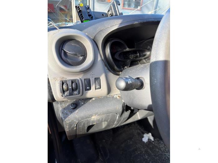 Renault Trafic 1.6 dCi Twin Turbo Sloopvoertuig (2017, Graniet)