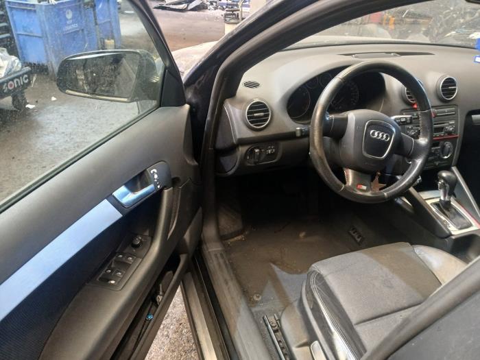 Audi A3 Sportback 2.0 T FSI 16V Quattro Sloopvoertuig (2006, Zwart)