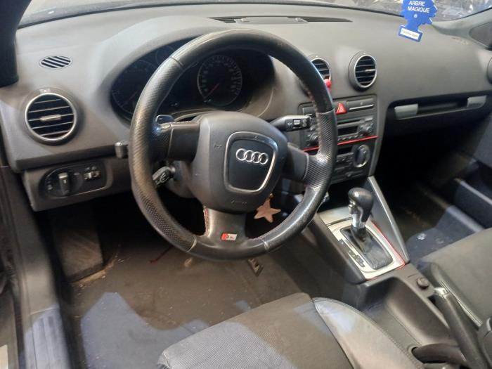Audi A3 Sportback 2.0 T FSI 16V Quattro Sloopvoertuig (2006, Zwart)