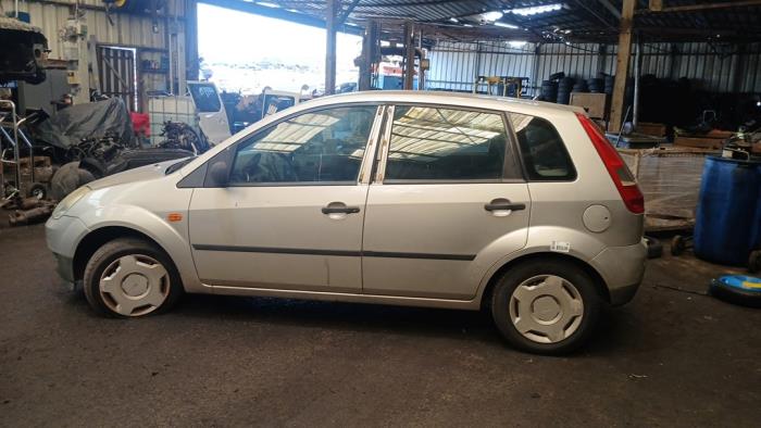Ford Fiesta 5 1.3 Sloopvoertuig (2005, Grijs)