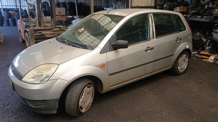 Ford Fiesta 5 1.3 Sloopvoertuig (2005, Grijs)