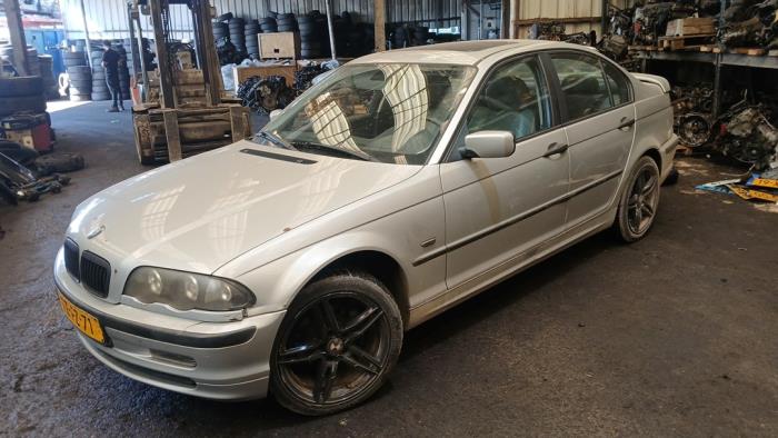 BMW 3 serie 318i  (Sloop)