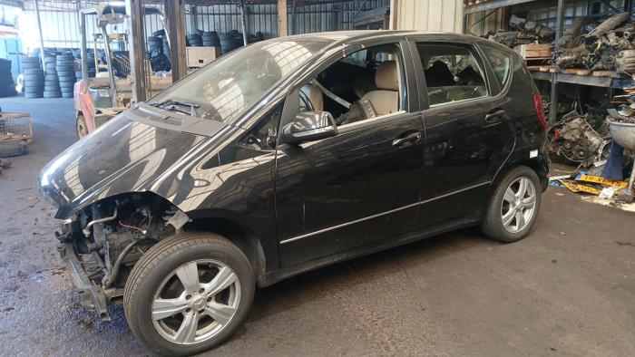 Mercedes A 2.0 A-180 CDI 16V 5-Drs.  (Schade)
