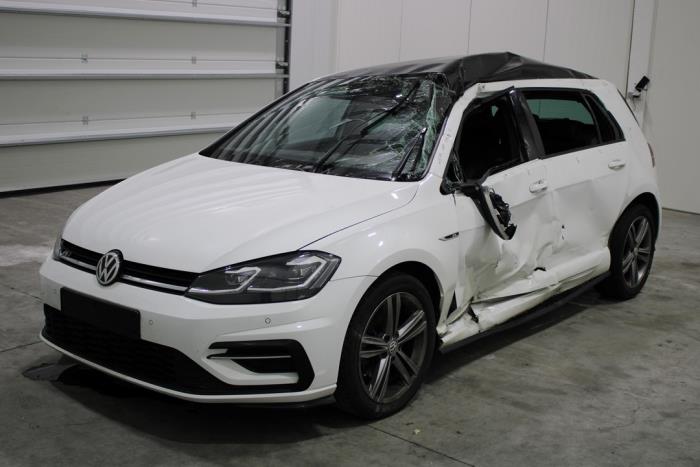 Volkswagen Golf VII (AUA) 1.6 TDI BMT 16V