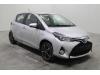 Toyota Yaris III 1.5 16V Hybrid Sloopvoertuig (2017, Grijs)