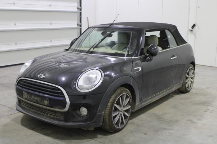 Mini Mini Cabrio (F57) 1.5 12V Cooper