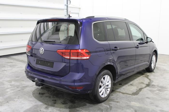 Volkswagen Touran 1.6 TDI SCR BlueMotion Technology Sloopvoertuig (2019, Metallic, Paars)