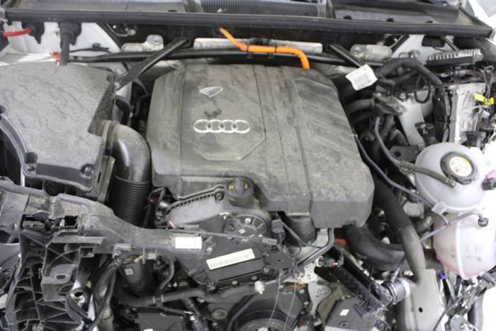 Audi Q5 Sportback 2.0 45 TFSI 16V Mild Hybrid Quattro 16V Sloopvoertuig (2021, Wit)