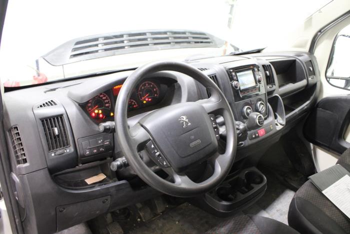 Peugeot Boxer 2.0 BlueHDi 130 Sloopvoertuig (2017)