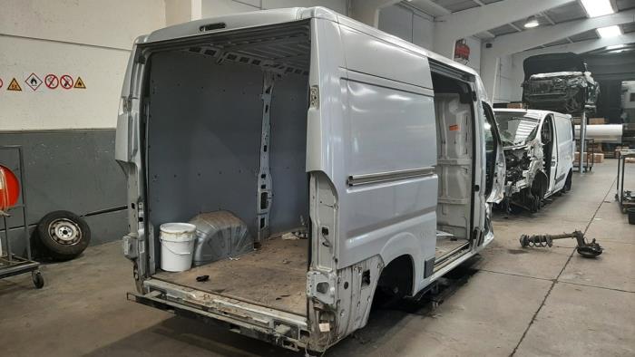 Peugeot Boxer 2.0 BlueHDi 130 Sloopvoertuig (2017)