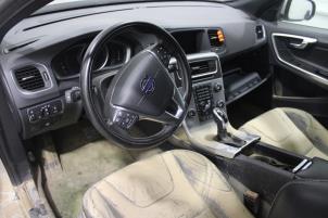 Volvo V60 I 2.0 D4 16V Sloopvoertuig (2017, Grijs)