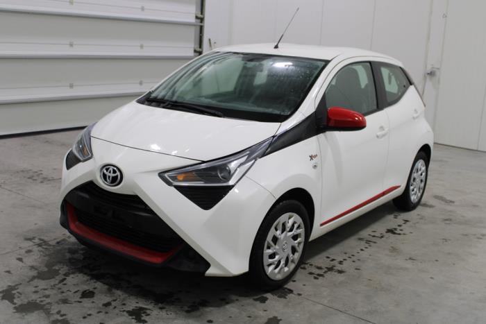 Aygo (B40), Voiture à hayon, 2014