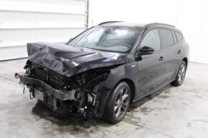 Ford Focus 4 Wagon 1.0 Ti-VCT EcoBoost 12V 125 Sloopvoertuig (2021, Zwart)