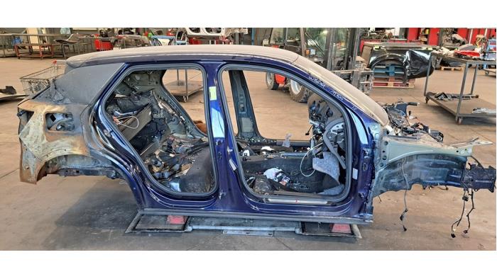Q2 (GAB/GAG), SUV, 2016