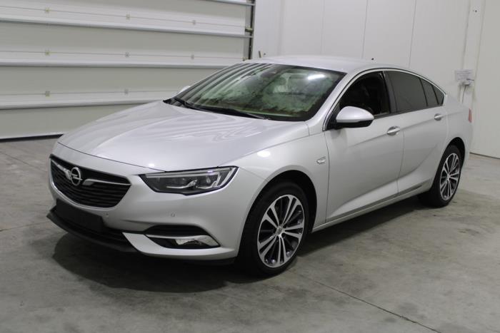 Insignia Grand Sport, 5 portes, 2017
