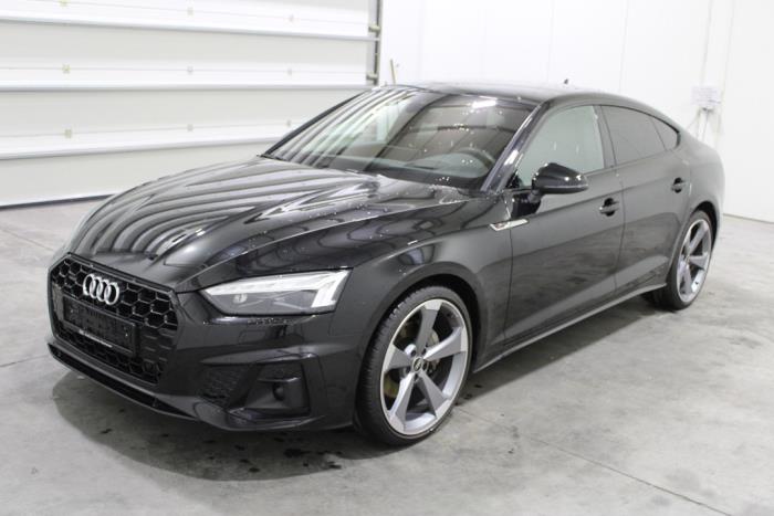 Audi A5 V4018