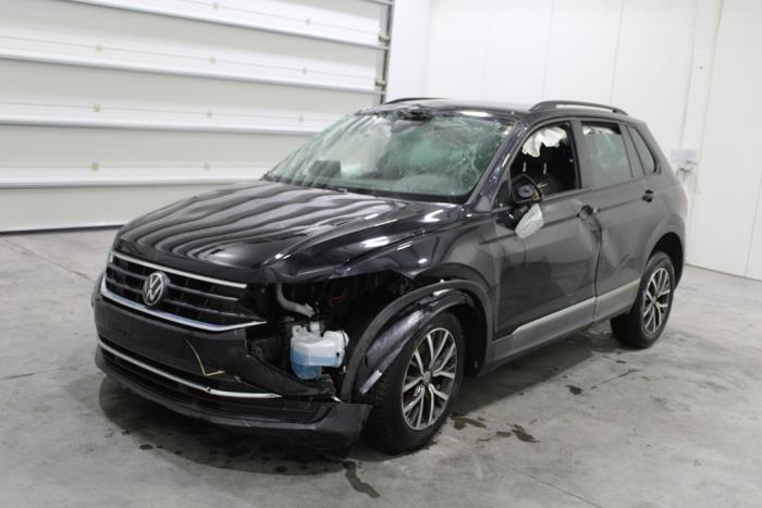 Tiguan (AD1), SUV, 2016 / 2024