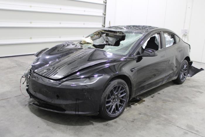 Tesla Model 3 Standard RWD Plus