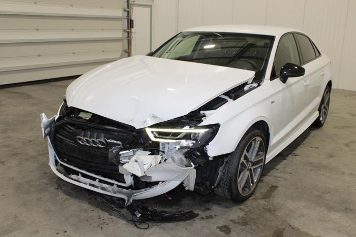 Audi A3 Limousine (8VS/8VM) 1.6 TDI 16V