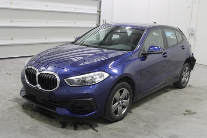 BMW 1 serie (F40) 118i 1.5 TwinPower 12V