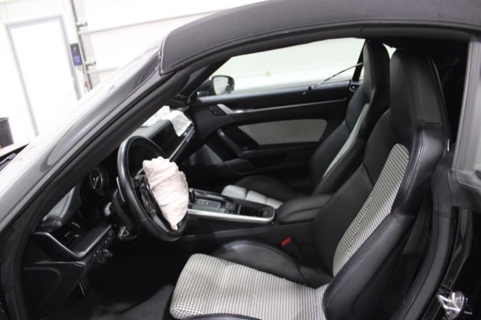 Porsche 911 3.0 24V Carrera Sloopvoertuig (2023, Zwart)