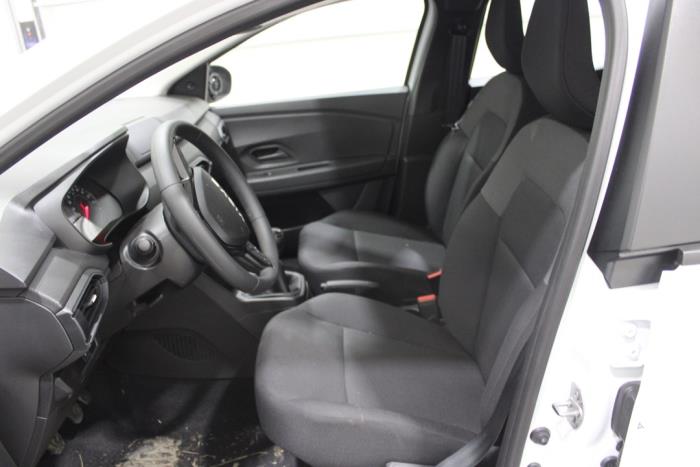 Dacia Sandero Sloopvoertuig (2024, Wit)