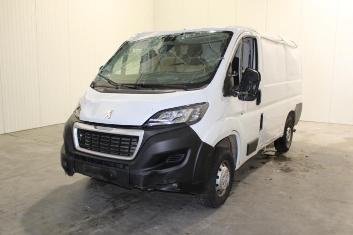 Peugeot Boxer (U9) 2.2 Blue HDi 120