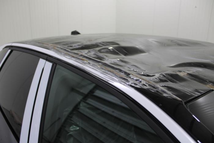 Peugeot 3008 III 1.2 12V Hybrid 136 Sloopvoertuig (2025, Grijs)