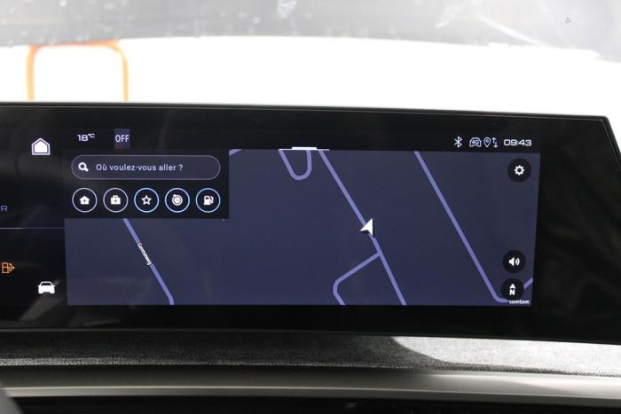 Peugeot 3008 III 1.2 12V Hybrid 136 Sloopvoertuig (2025, Grijs)