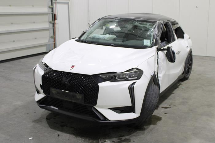 DS Automobiles DS 3/Crossback (UC/UJ/UR) 1.5 Blue HDi 130 16V