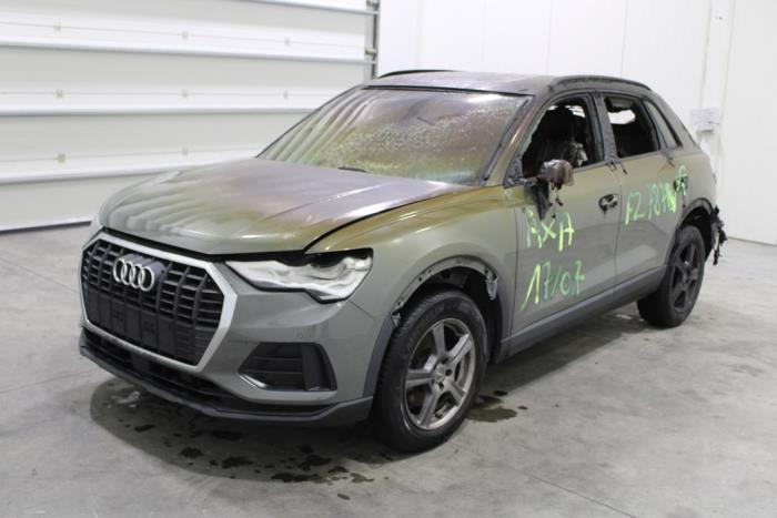 Audi Q3 (F3B) 2.0 35 TDI 16V