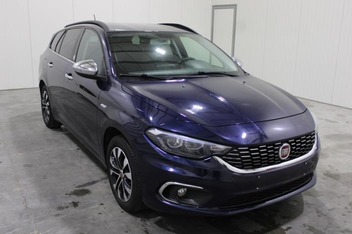 Fiat Tipo Sloopvoertuig (2020, Blauw)