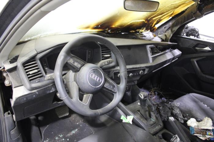 Audi A1 Sportback 1.0 25 TFSI 12V Sloopvoertuig (2022, Zwart)