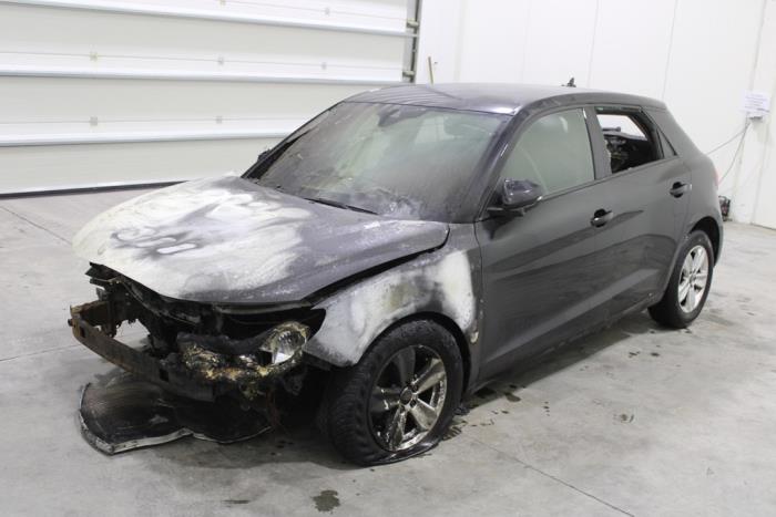 Audi A1 Sportback 1.0 25 TFSI 12V Sloopvoertuig (2022, Zwart)